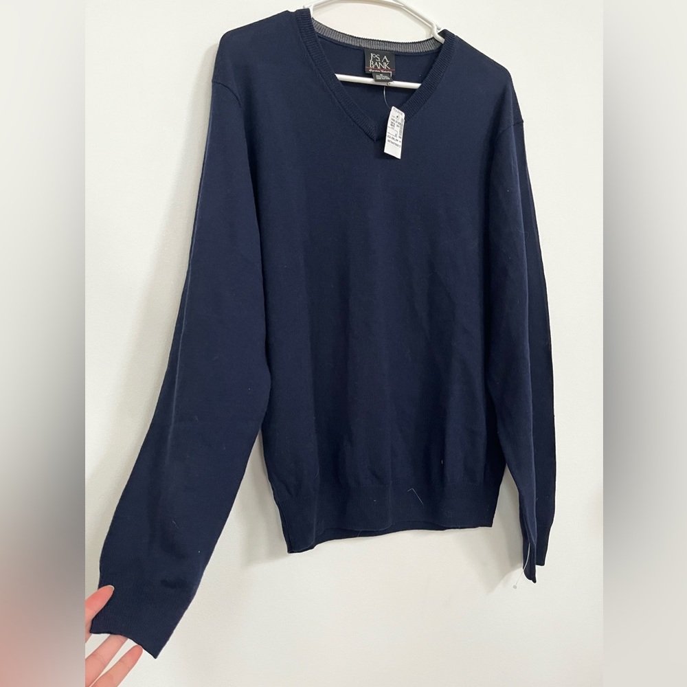 Jos. A. Bank Classic V-Neck Sweater in Navy